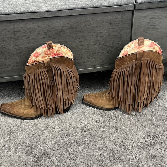 Ariat Floral Lined Cowboy Boots - Picture 5 of 7